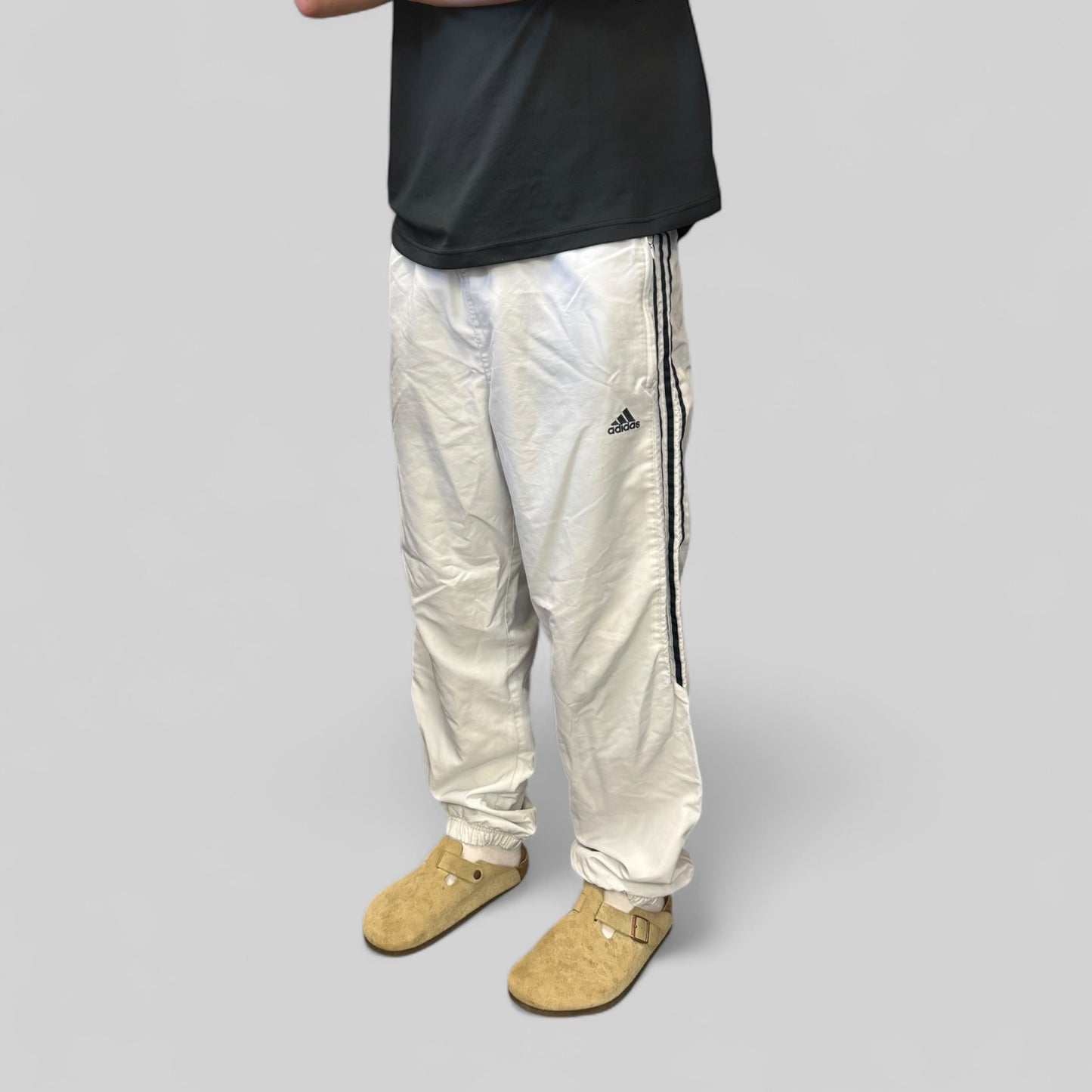 Vintage Adidas baggy track pants (M)