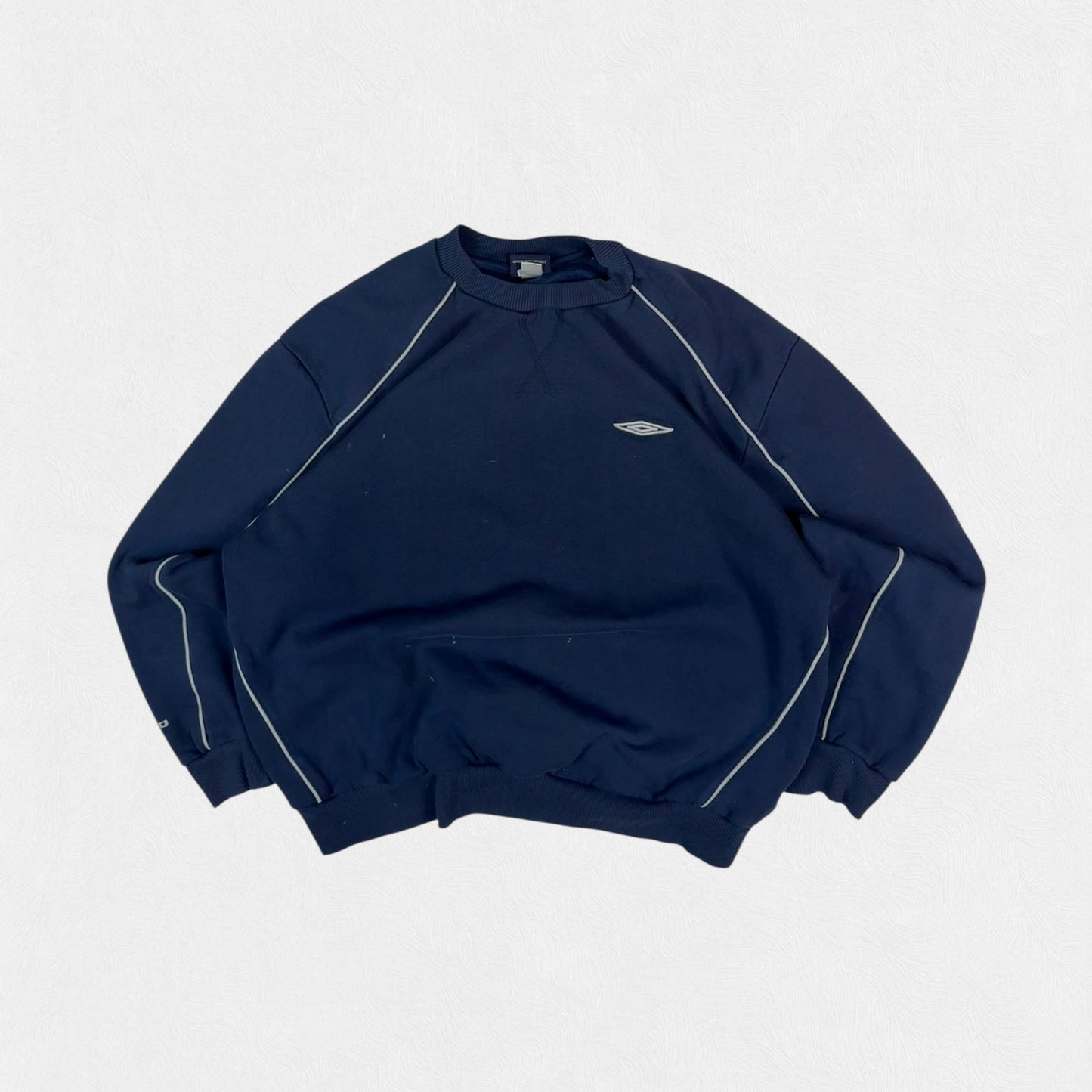 Vintage Umbro small logo sweatshirt (M)