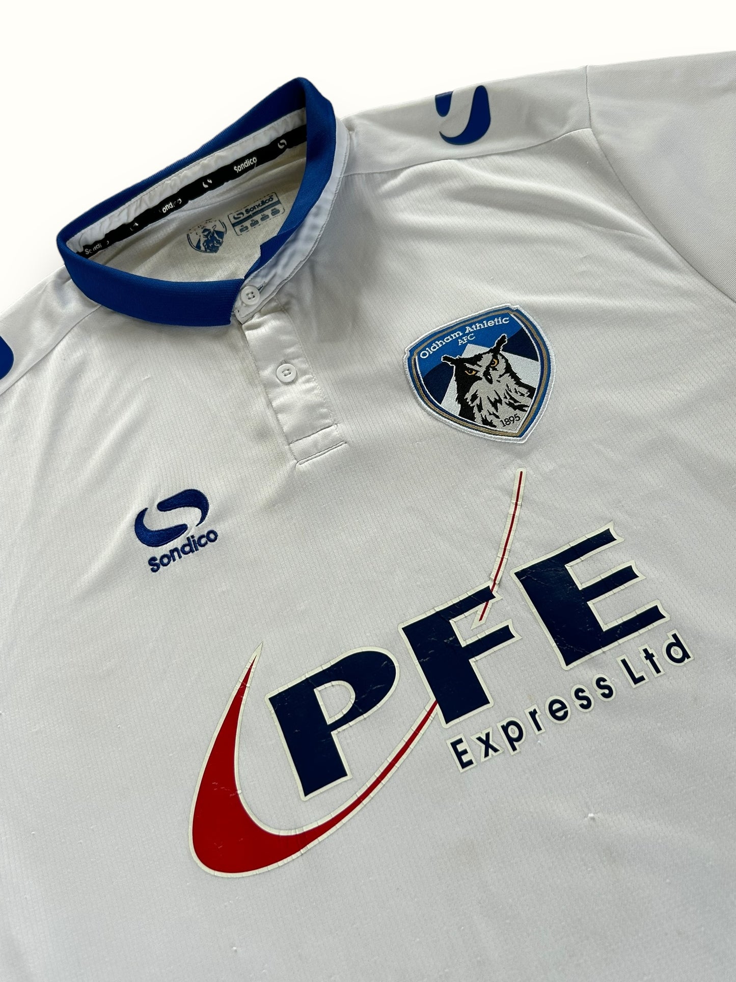 Oldham athletic 2016/17 Sondico away shirt (XL)