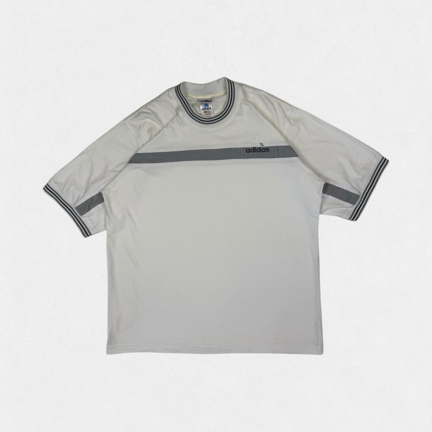 Vintage Adidas small logo tee (L)