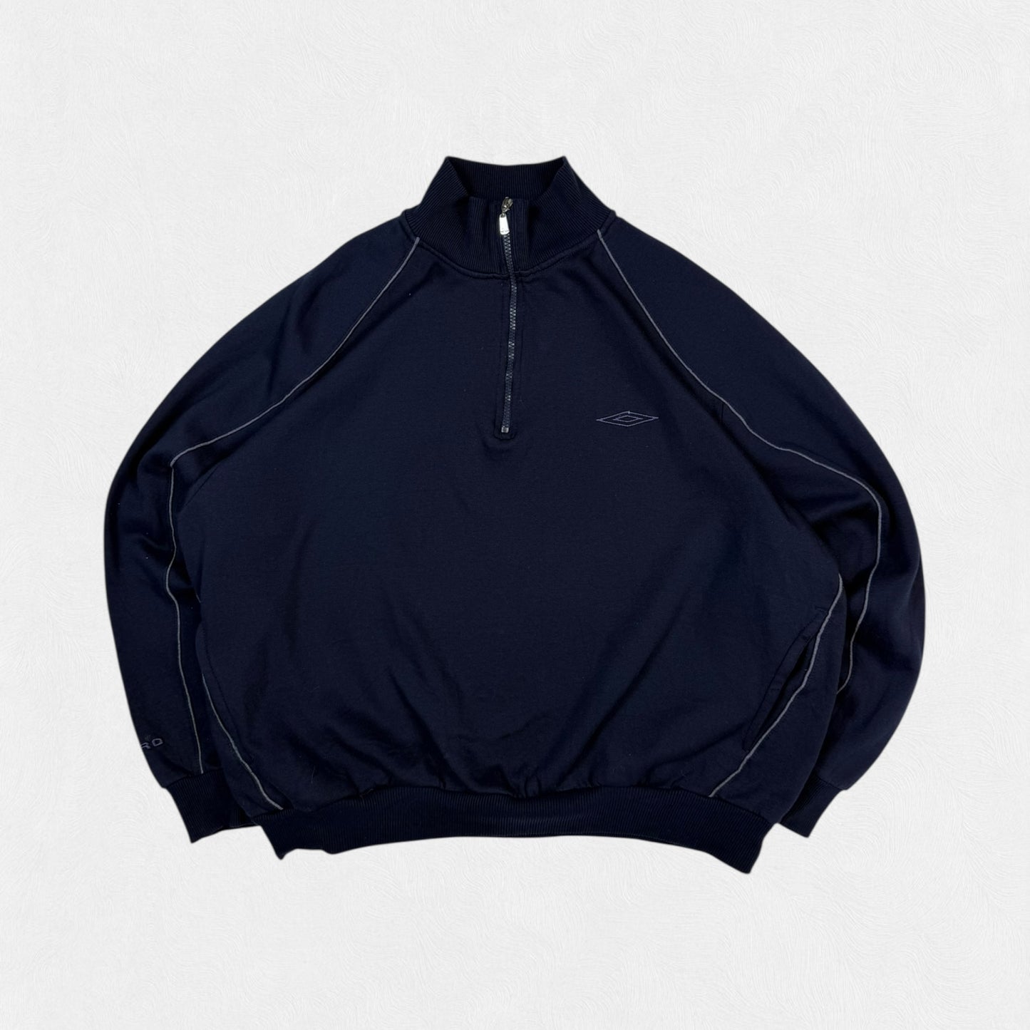 Vintage Umbro quarter zip sweatshirt (XL)