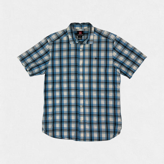 Quiksilver checkered short sleeve shirt (M)