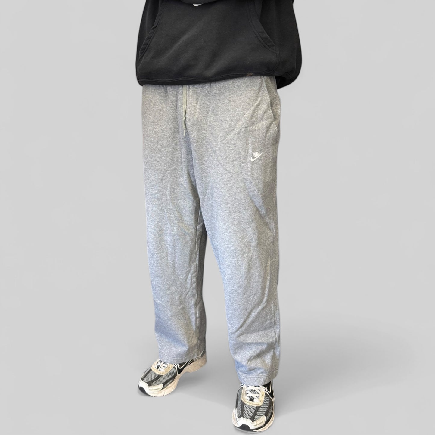 Vintage Nike baggy joggers (M)
