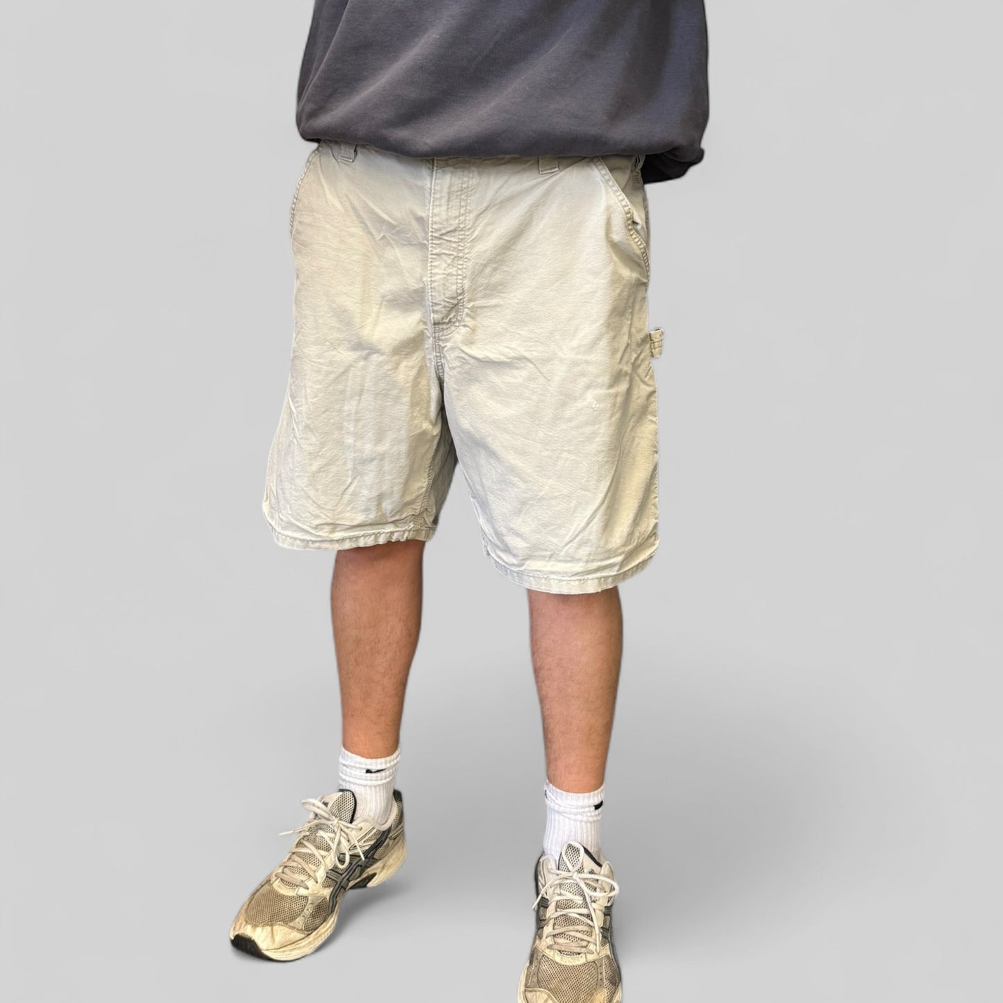 Vintage Carhartt baggy carpenter shorts (W36)