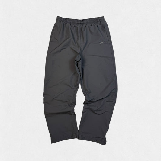 Vintage Nike mini swoosh baggy track pants (M)