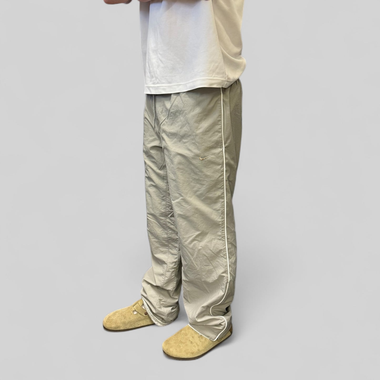Vintage Nike baggy track pants (L)