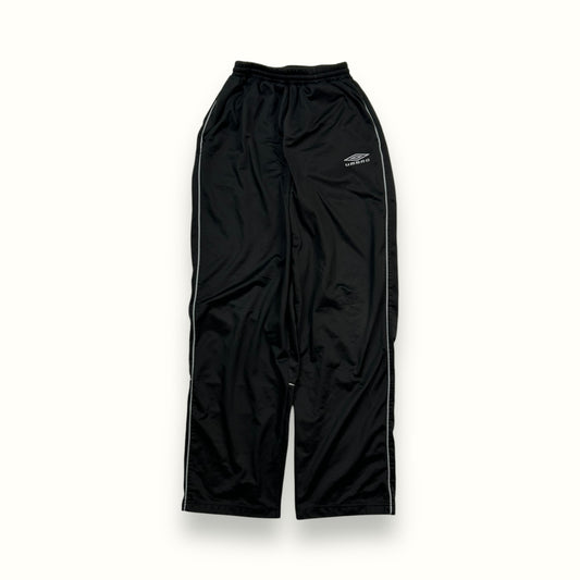 Vintage Umbro baggy track pants (M)