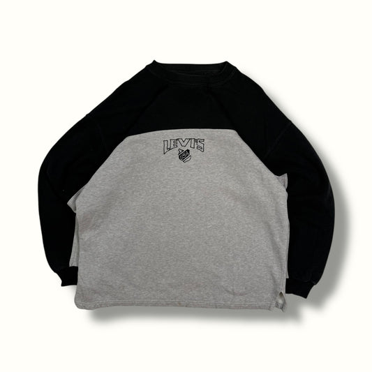 Vintage Levi's spell out sweatshirt (XL)