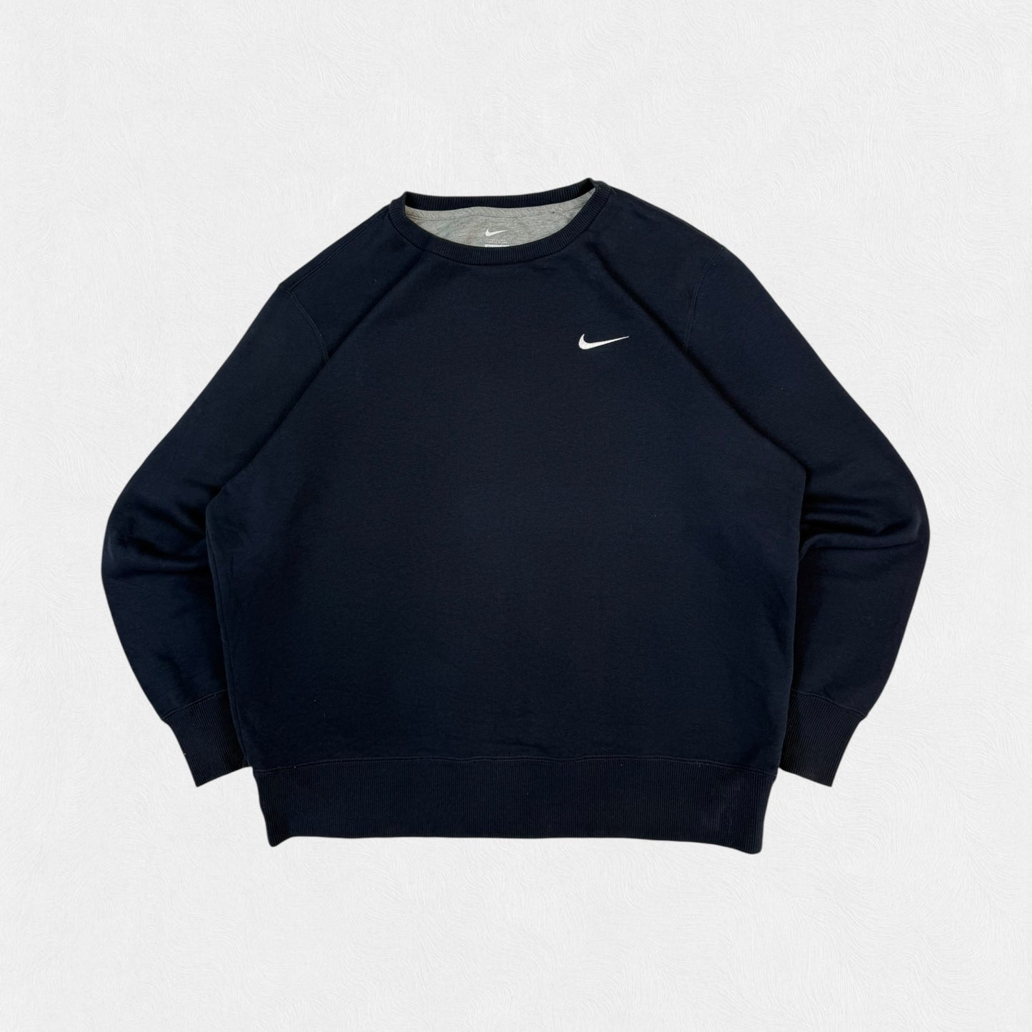 Nike mini swoosh sweatshirt (XL)