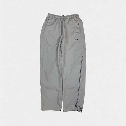 Vintage Nike athletic baggy track pants (M)
