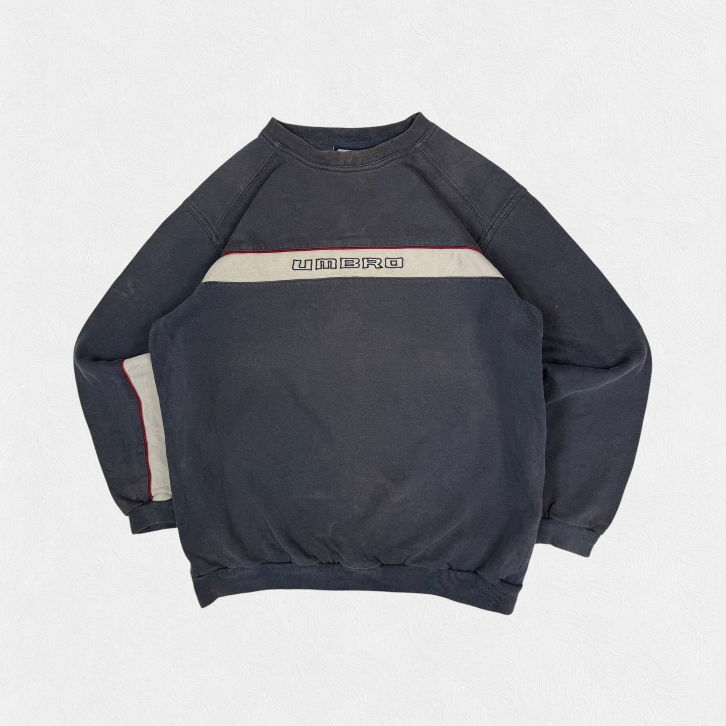 Vintage Umbro spell out sweatshirt (S)