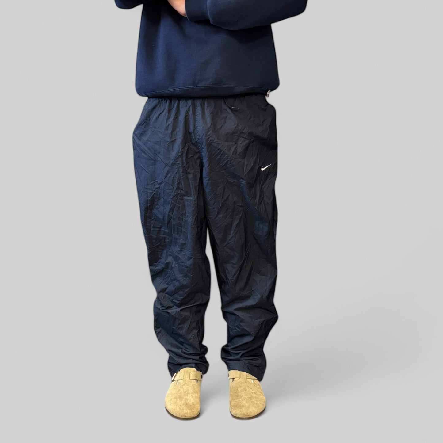 Vintage Nike side stripe baggy track pants (M)