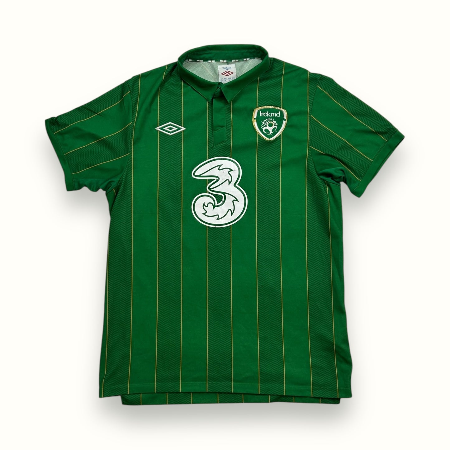 Ireland 2011/12 Umbro home football shirt (M)