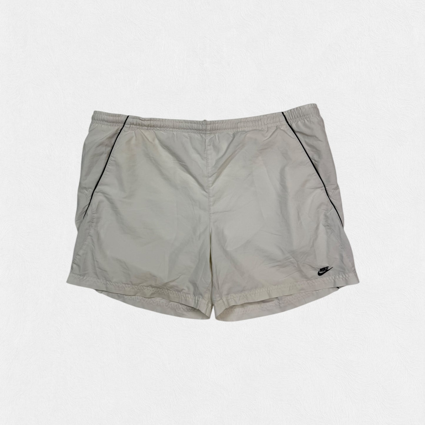 Vintage Nike piping sport shorts (XL)