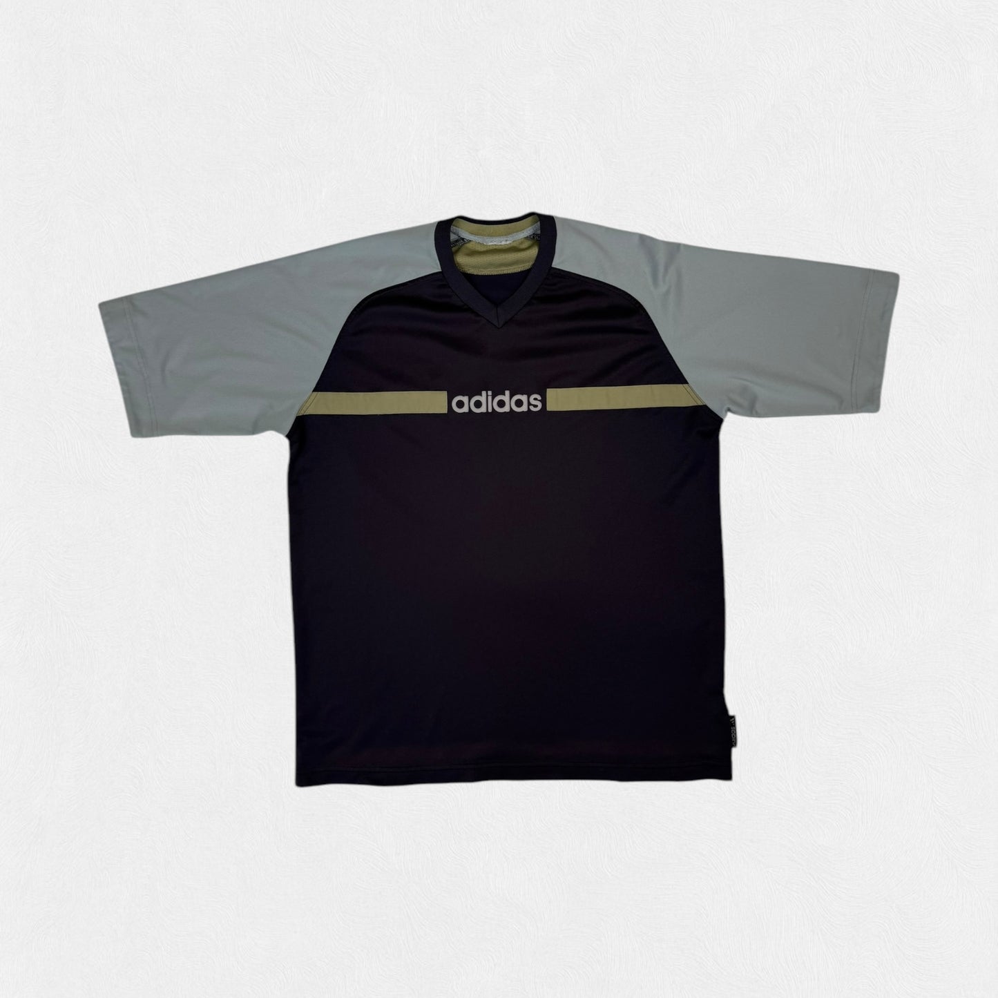 Vintage Adidas spell out sport tee (L)