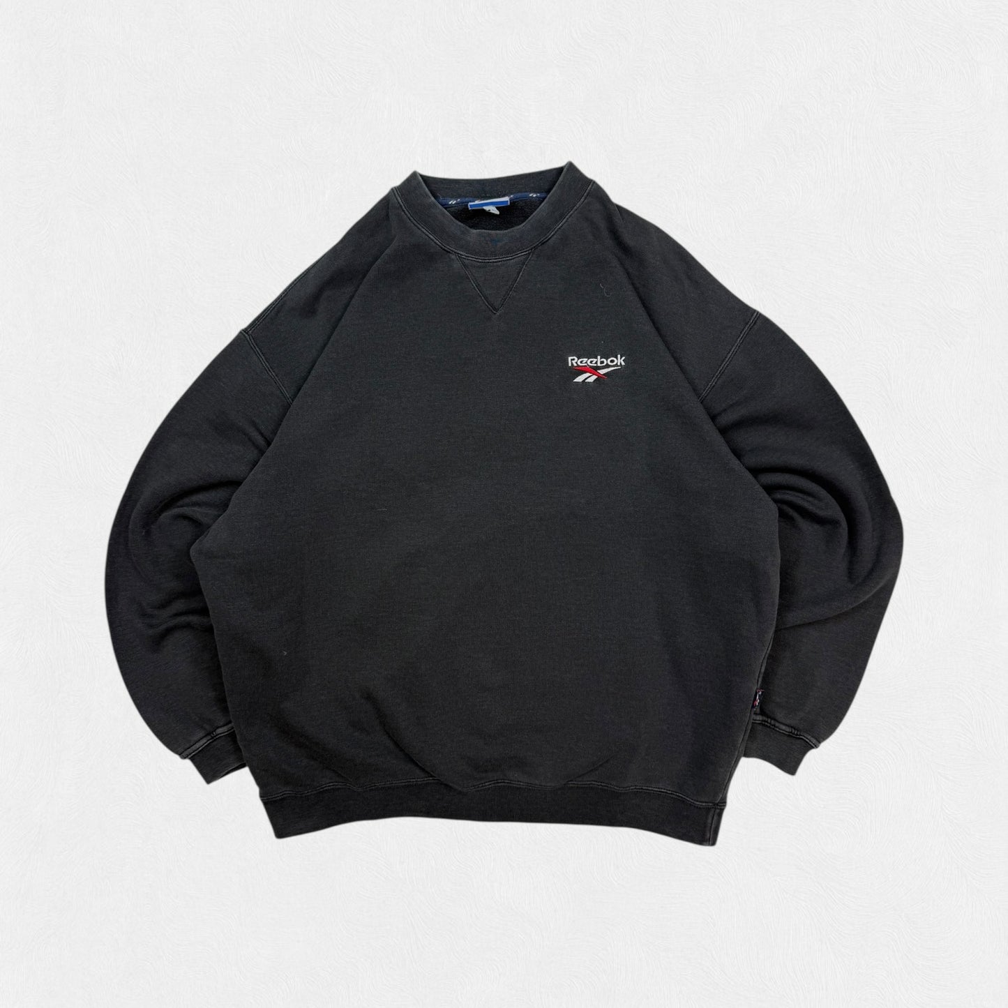 Vintage Reebok small logo sweatshirt (M)