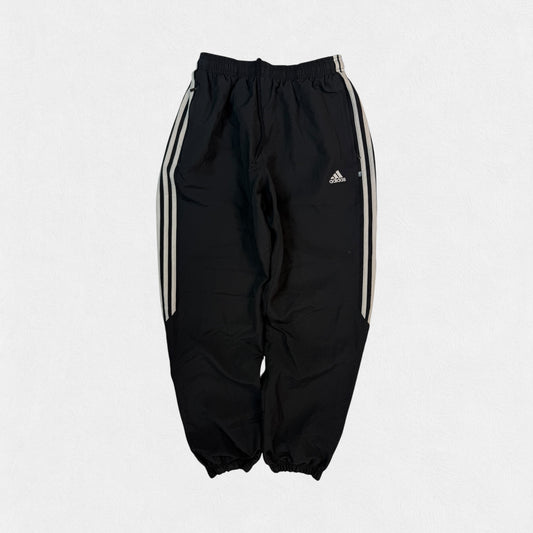 Vintage Adidas baggy track pants (M)