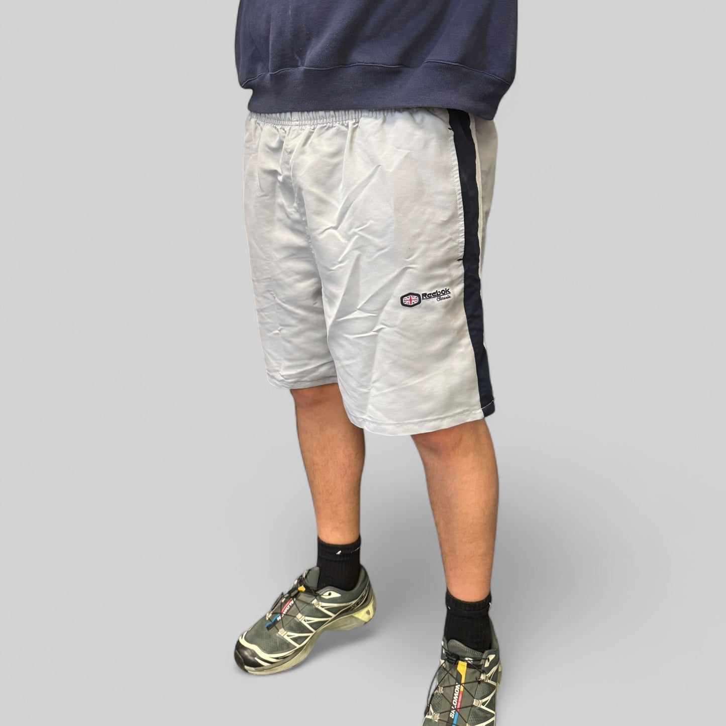 Vintage Reebok classic side stripe sport shorts (L)