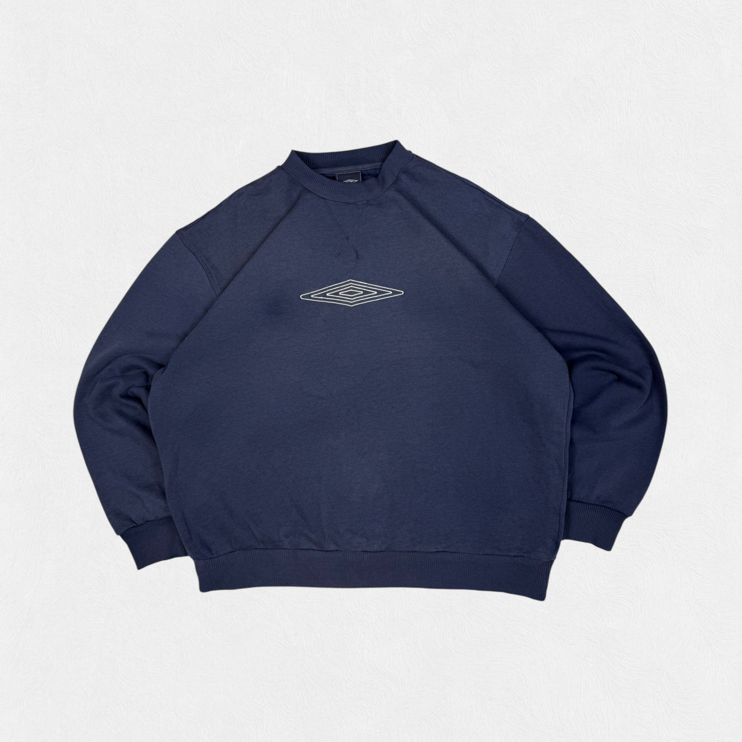 Vintage Umbro centre logo sweatshirt (L)
