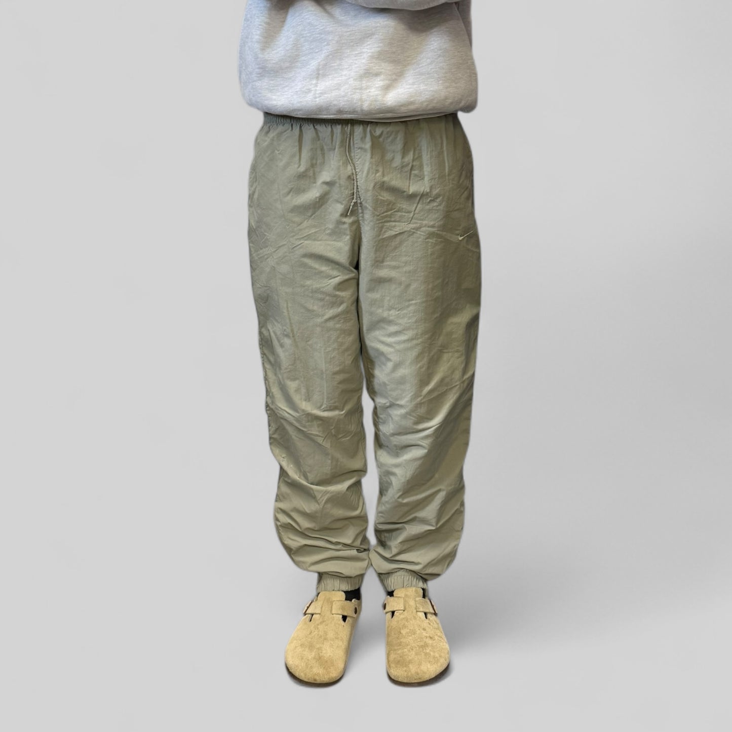 Vintage Nike mini swoosh baggy track pants (M)