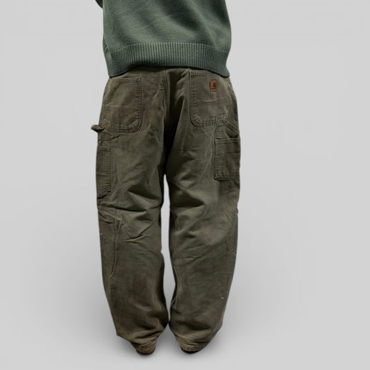 Carhartt baggy carpenter pants (W34)