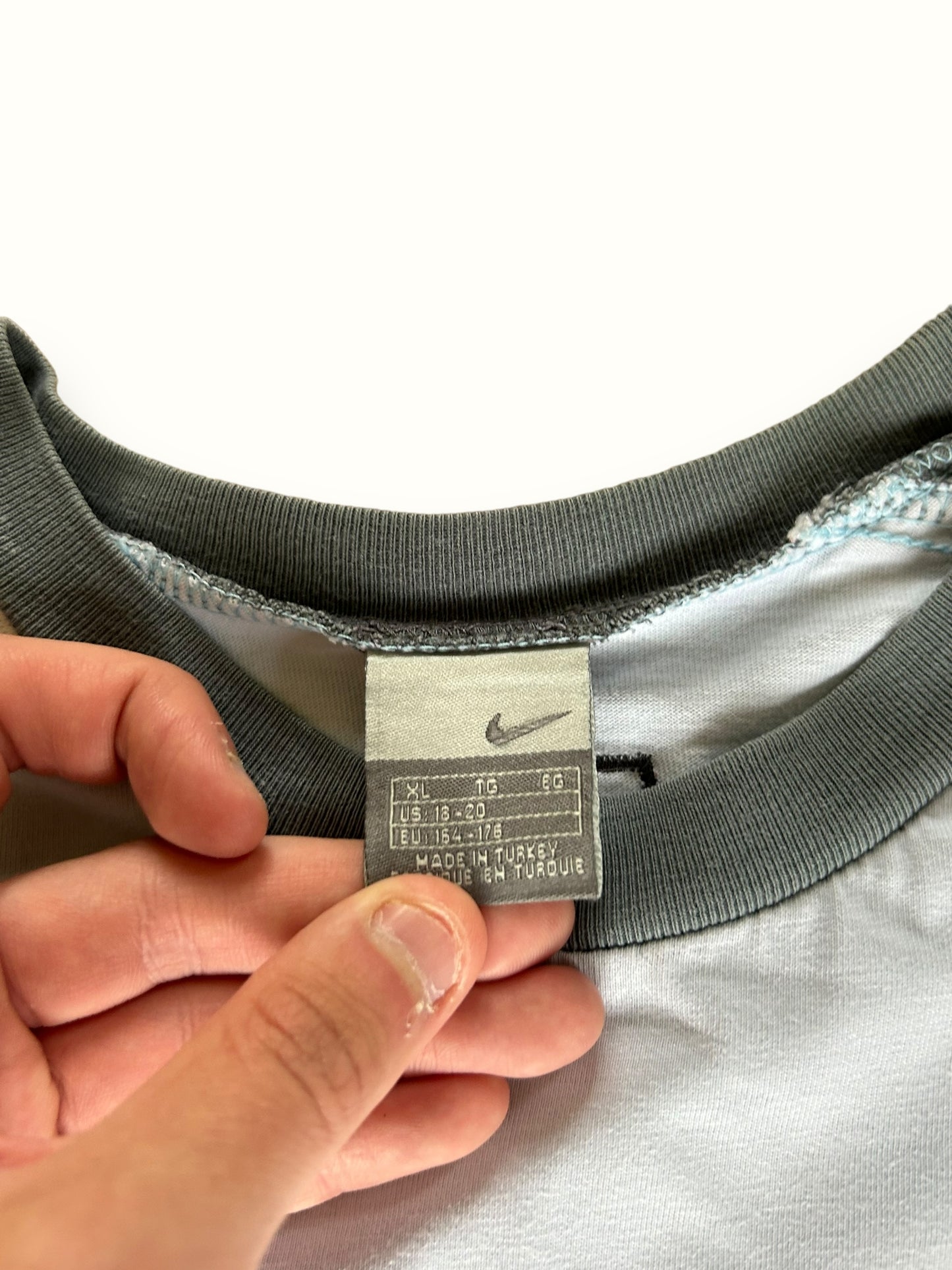 Vintage Nike centre swoosh tee (S)