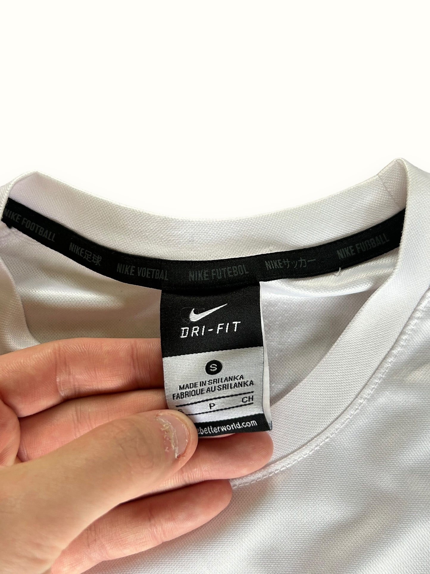 Nike football centre swoosh tee (S)