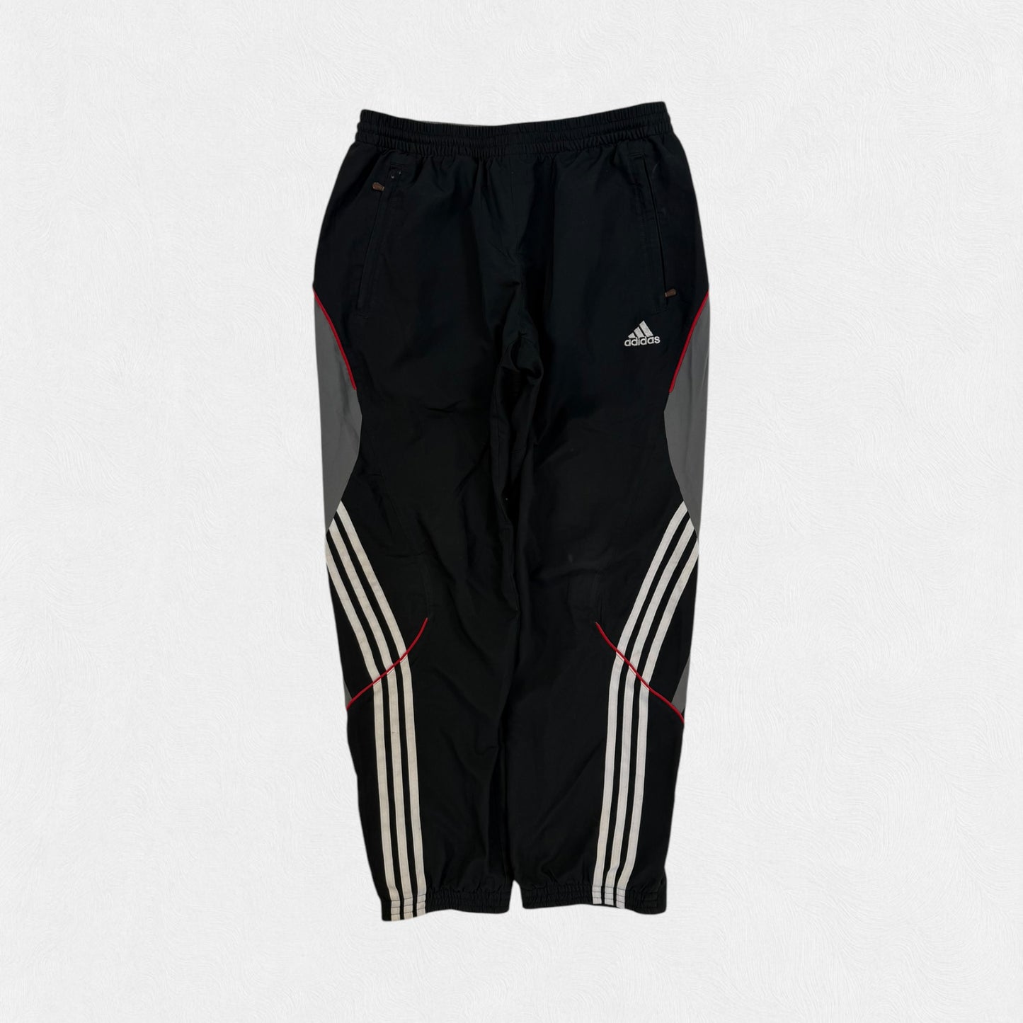 Vintage Adidas baggy track pants (M)