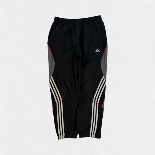 Vintage Adidas baggy track pants (M)