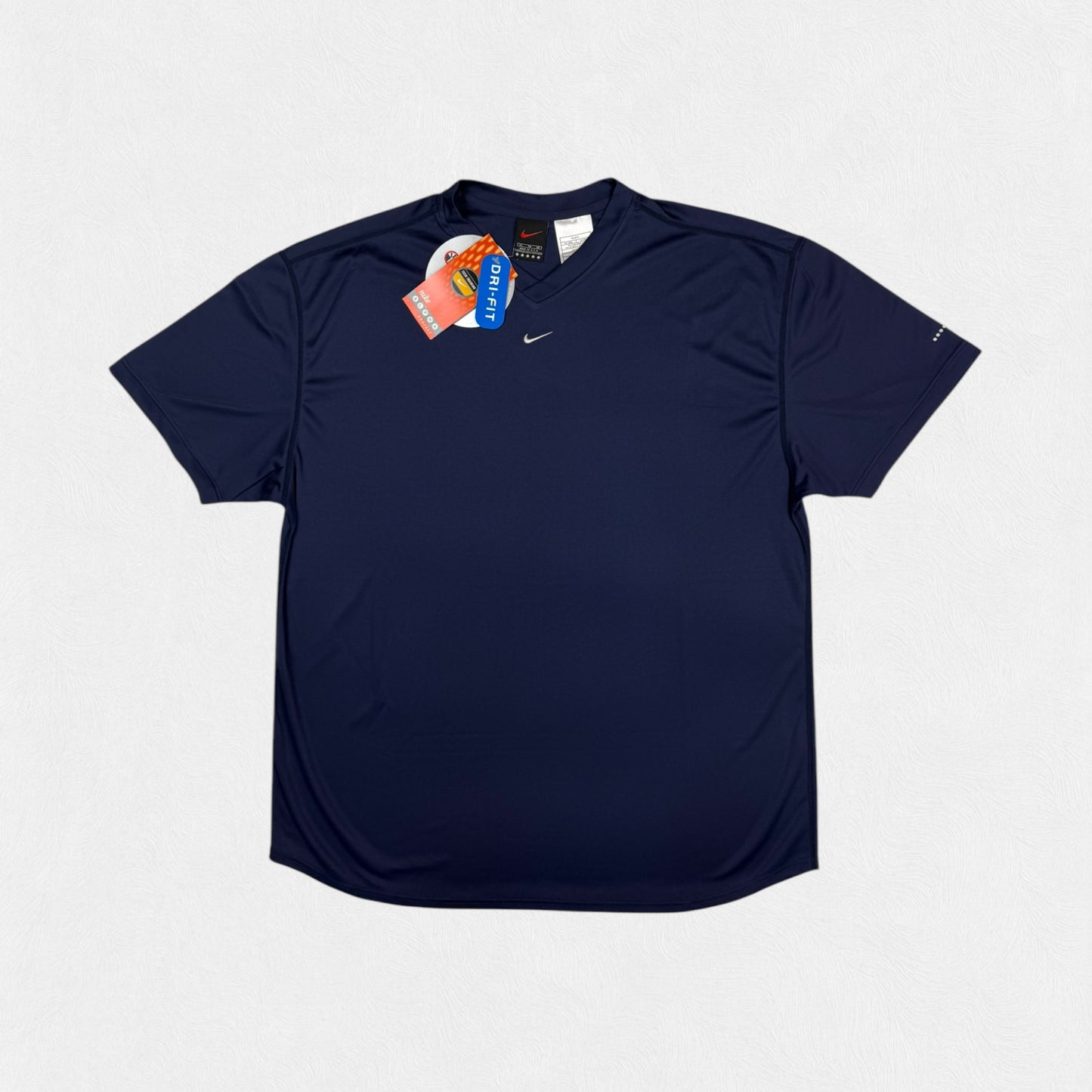 Vintage BNWT 90s Nike alpha project centre swoosh sport tee (XL)