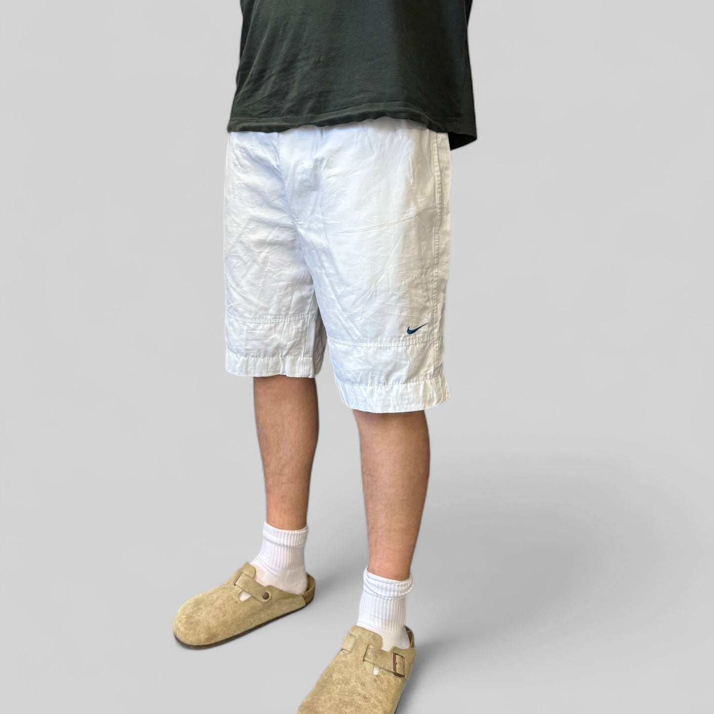 Vintage Nike mini swoosh baggy sport shorts (M)