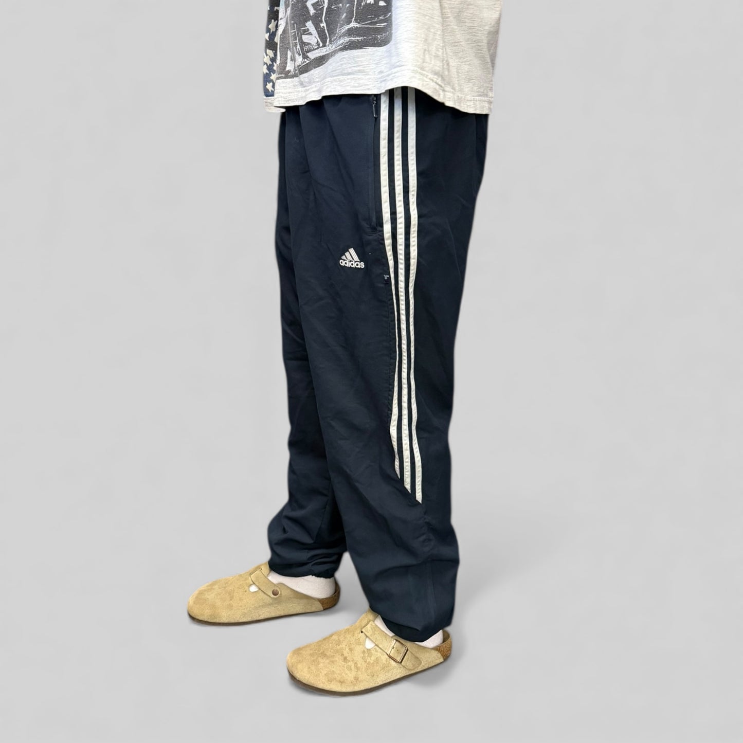 Vintage Adidas baggy track pants (L)