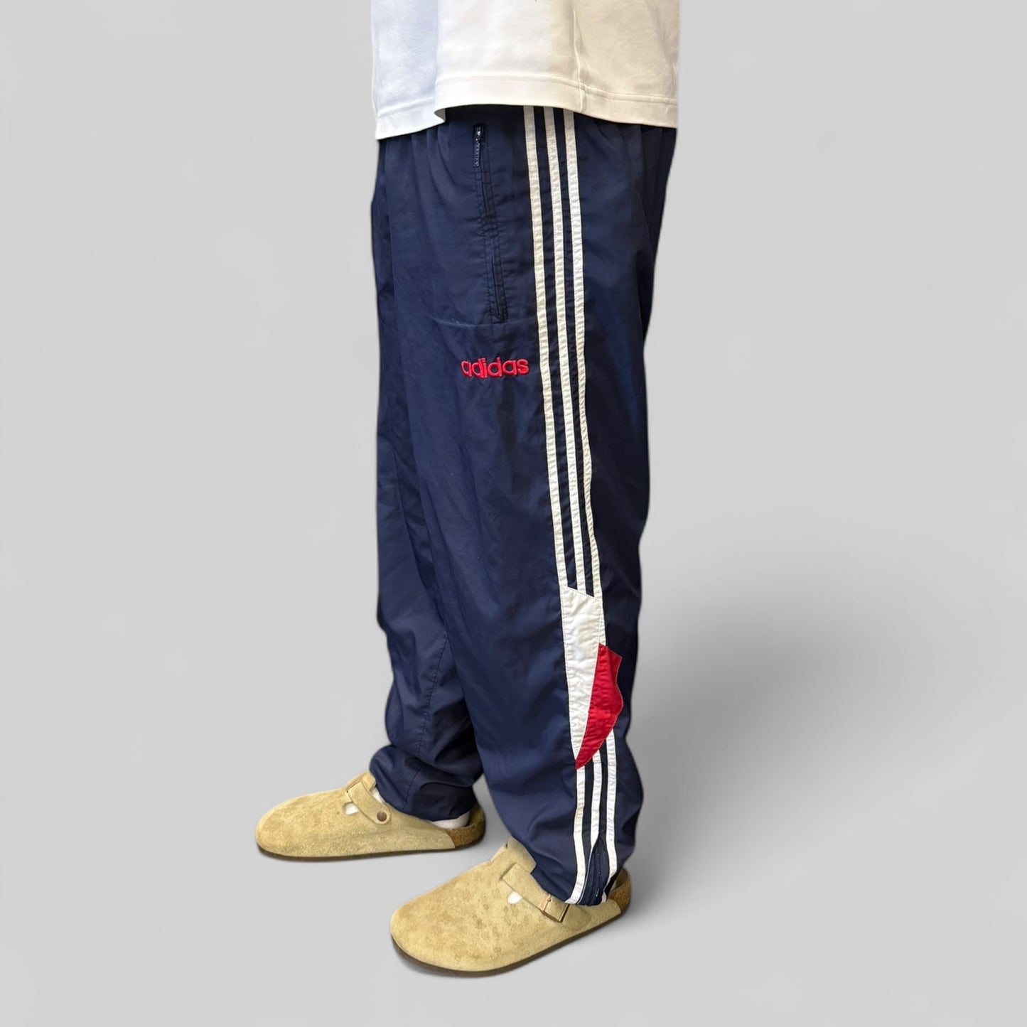 Vintage 90s Adidas originals baggy track pants (M)