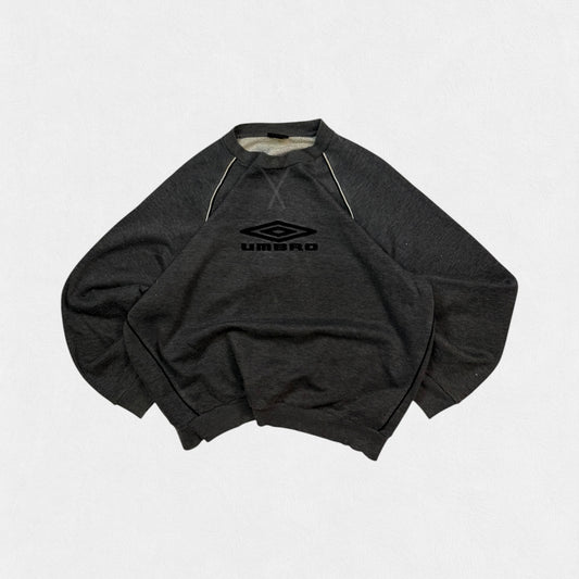 Vintage Umbro centre logo sweatshirt (L)