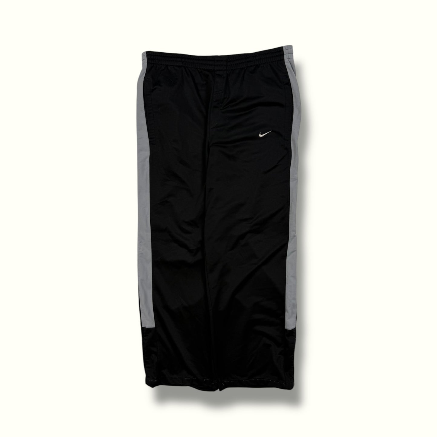 Vintage Nike side stripe track pants (M)