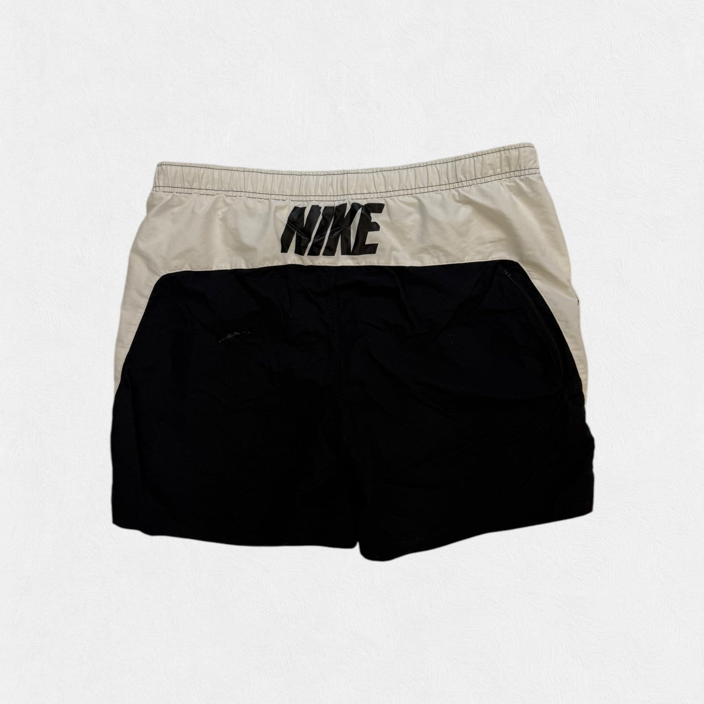 Vintage Nike side stripe sport shorts (XL)