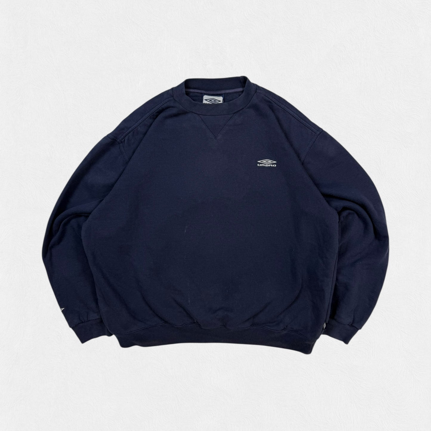 Vintage Umbro small logo sweatshirt (L)