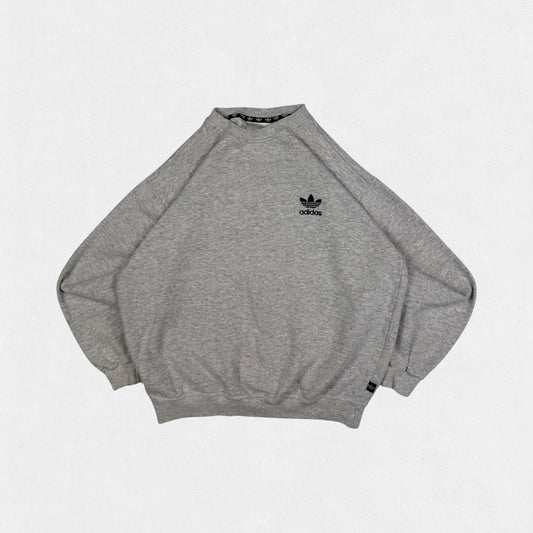 Vintage 90s Adidas originals small logo sweatshirt (M)