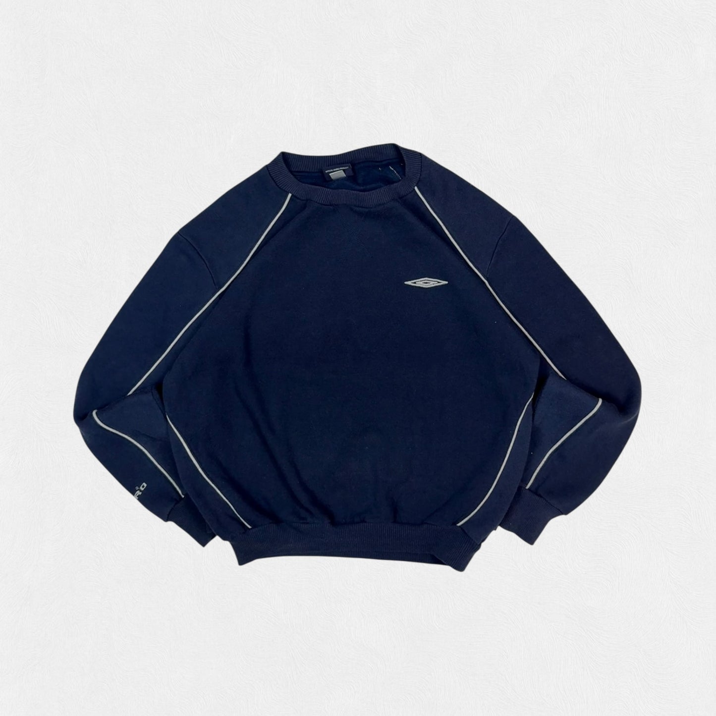 Vintage Umbro small logo sweatshirt (S)
