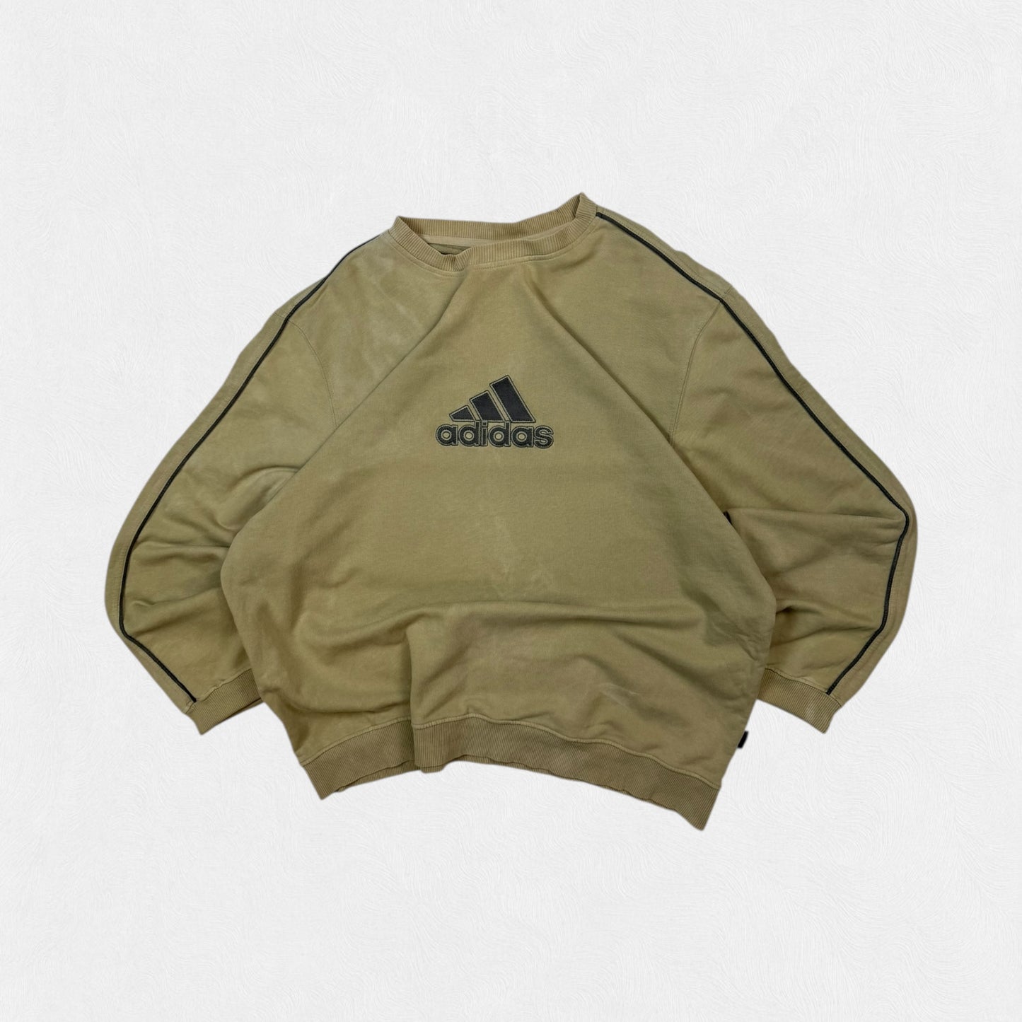 Vintage Adidas centre logo sweatshirt (XL)
