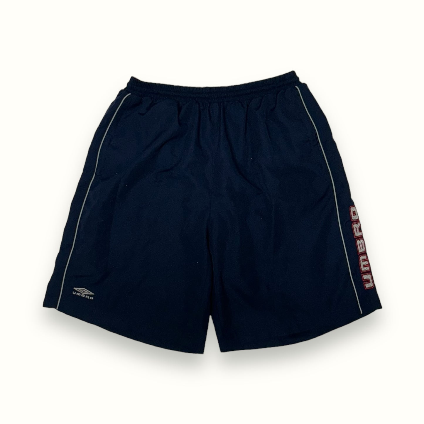 Vintage Umbro spell out shorts (XL)