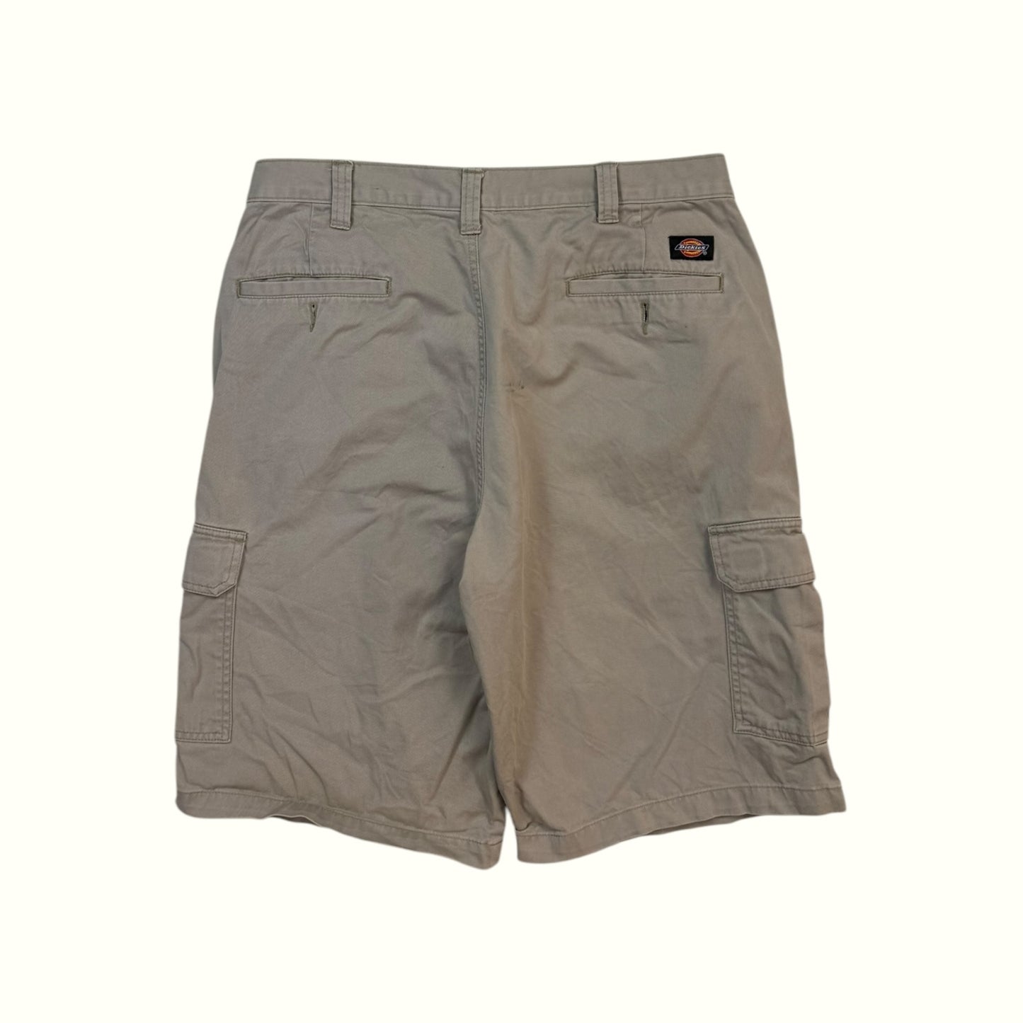 Dickies baggy cargo shorts (W32)