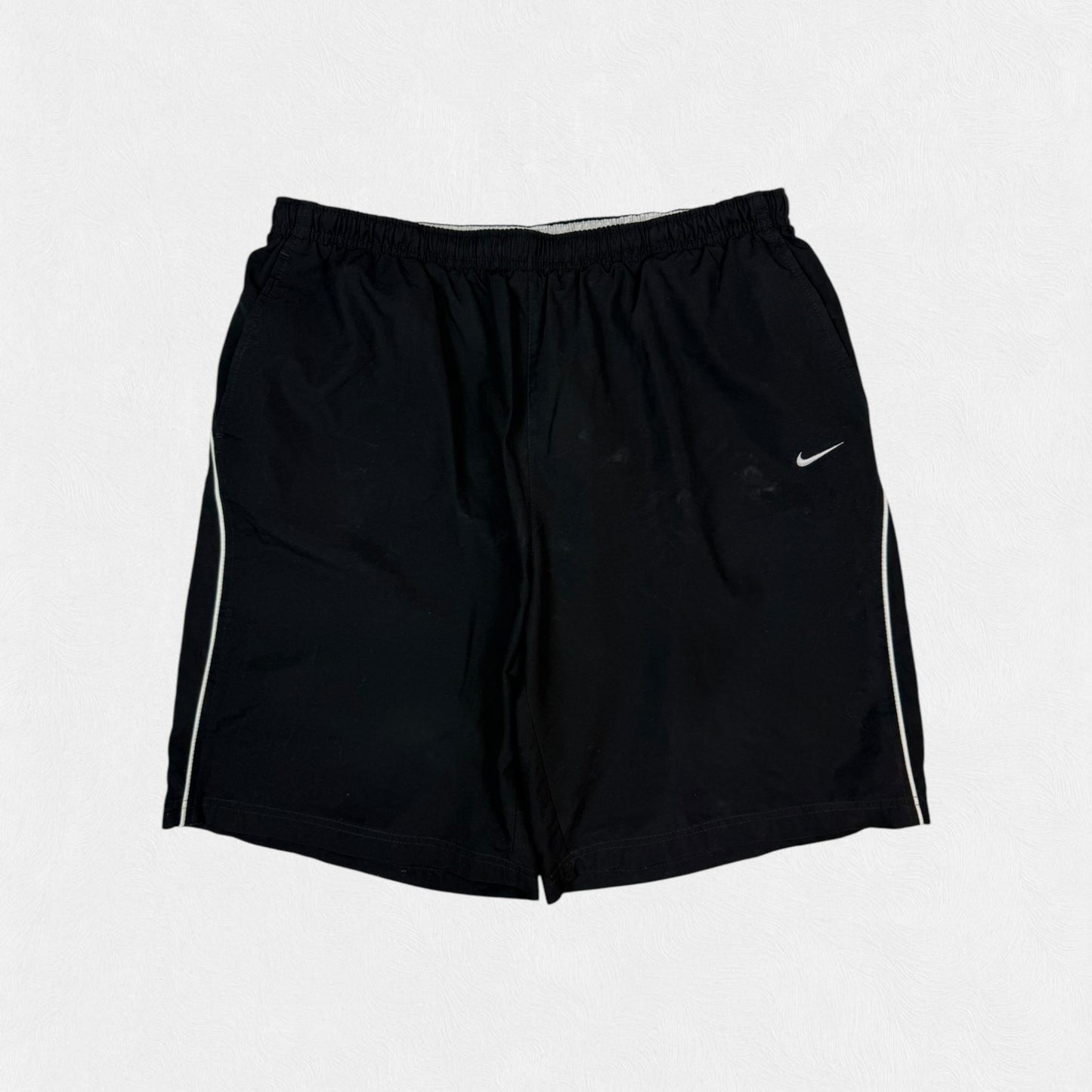 Vintage Nike baggy sport shorts (XL)