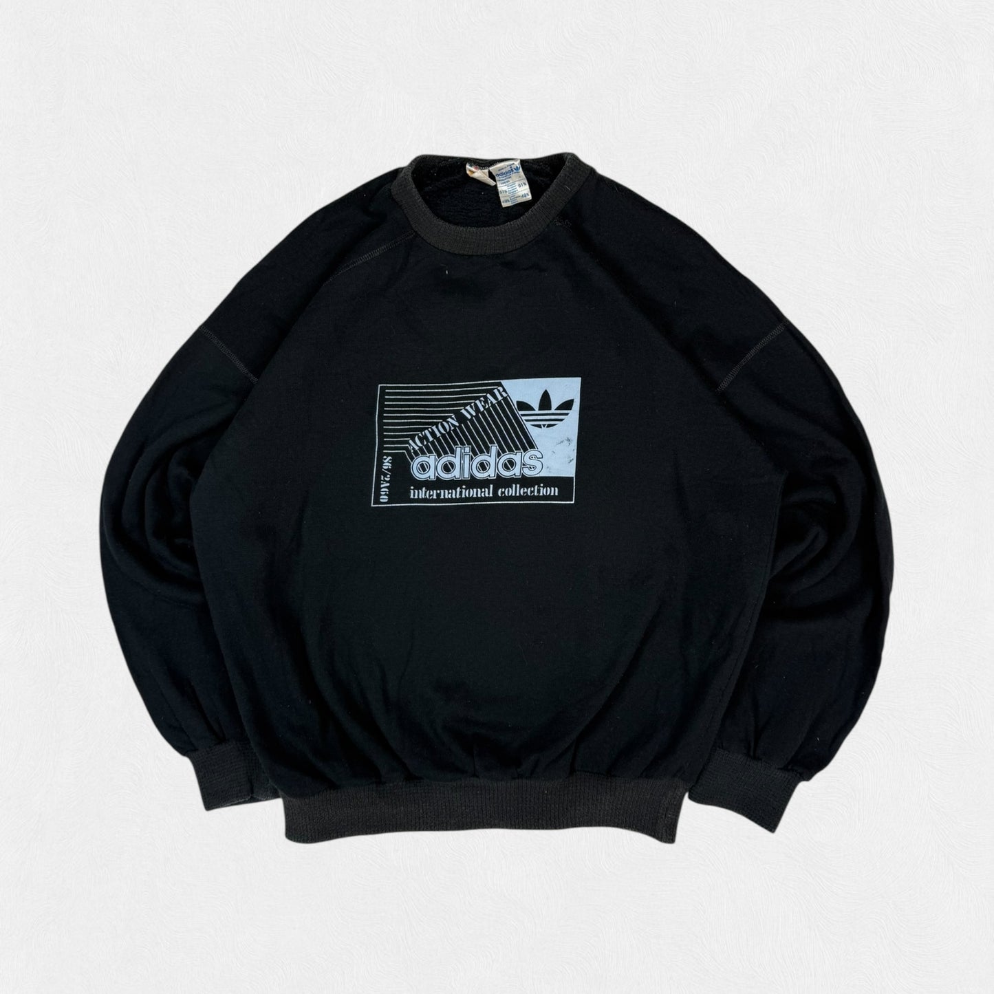 Vintage 70s Adidas international sweatshirt (M)