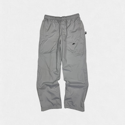 Vintage Nike baggy track pants (L)