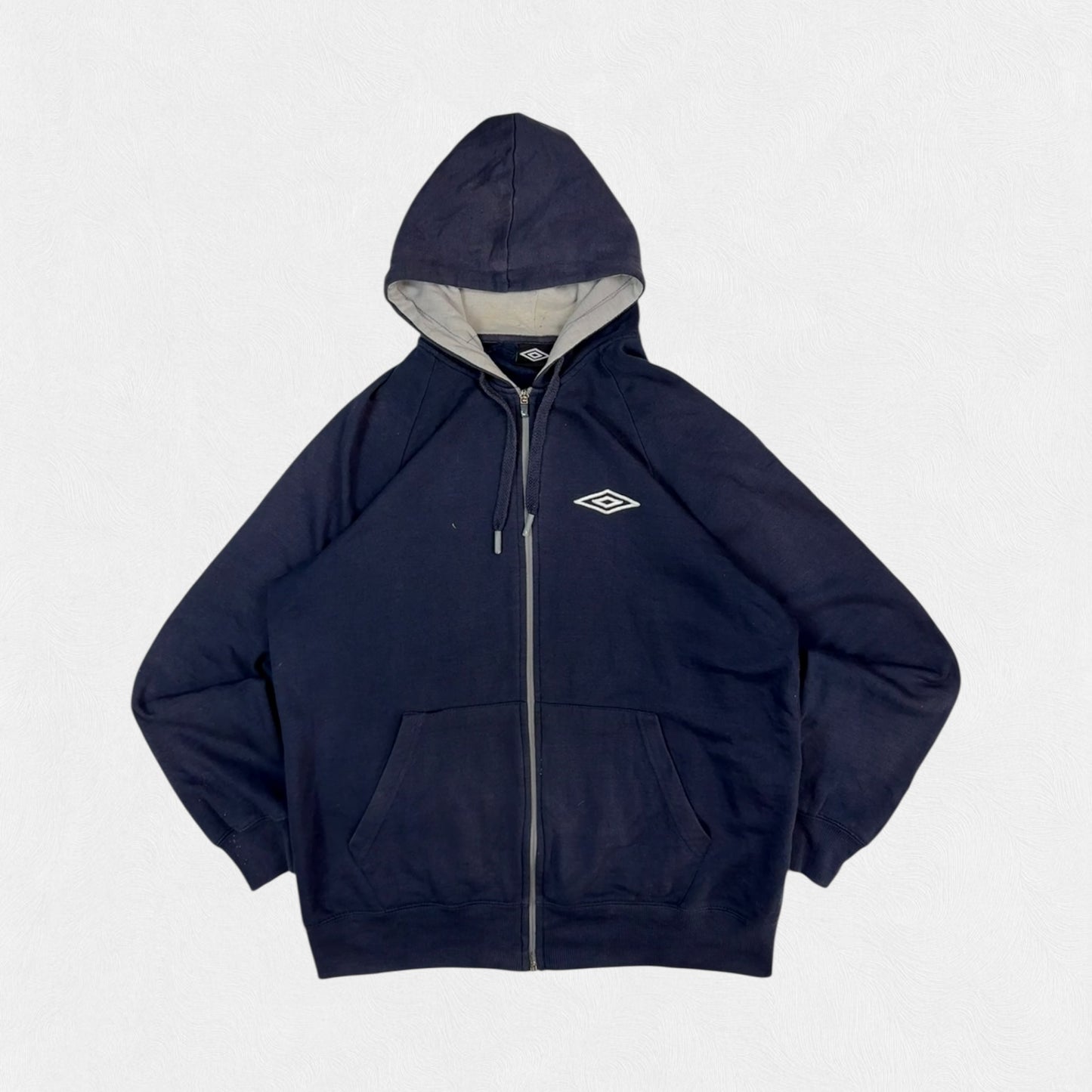 Umbro zip up hoodie (L)