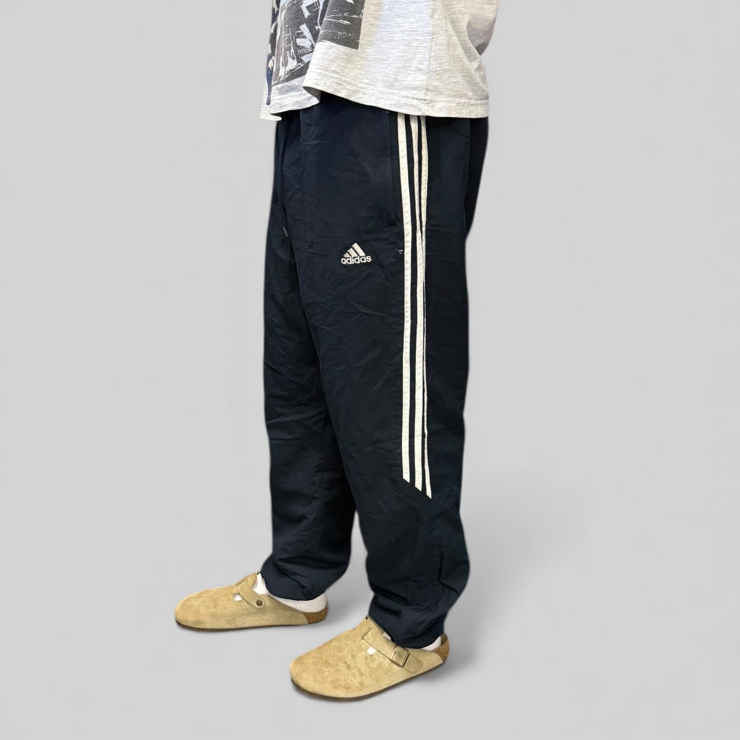 Vintage Adidas baggy track pants (L)