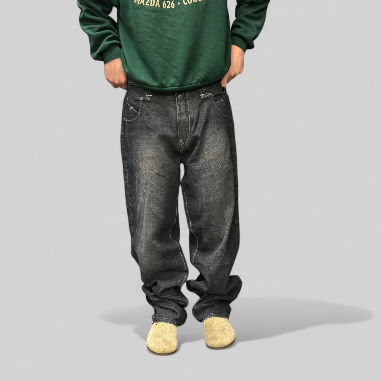 Vintage Y2K Akademiks baggy jeans (W38)