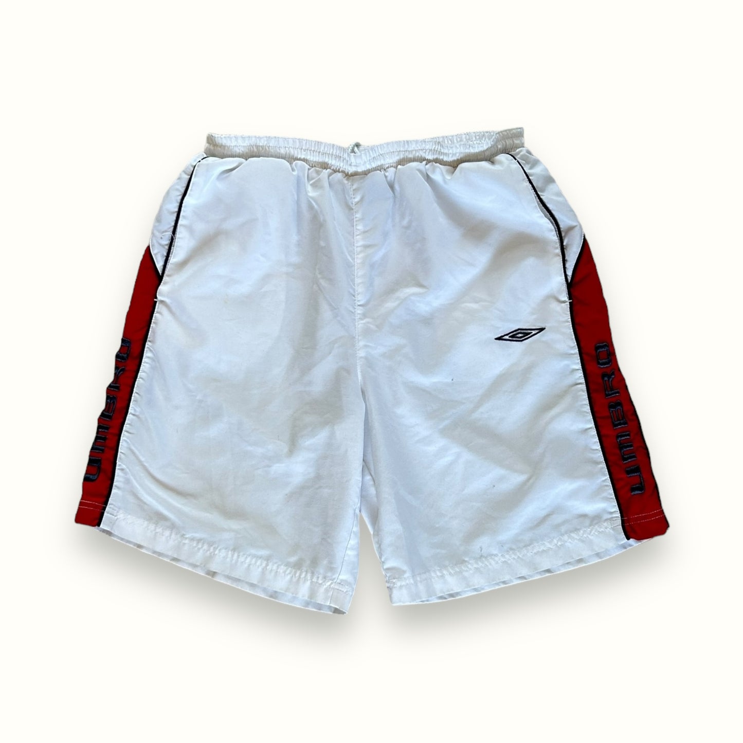 Vintage Umbro spell out shorts (M)