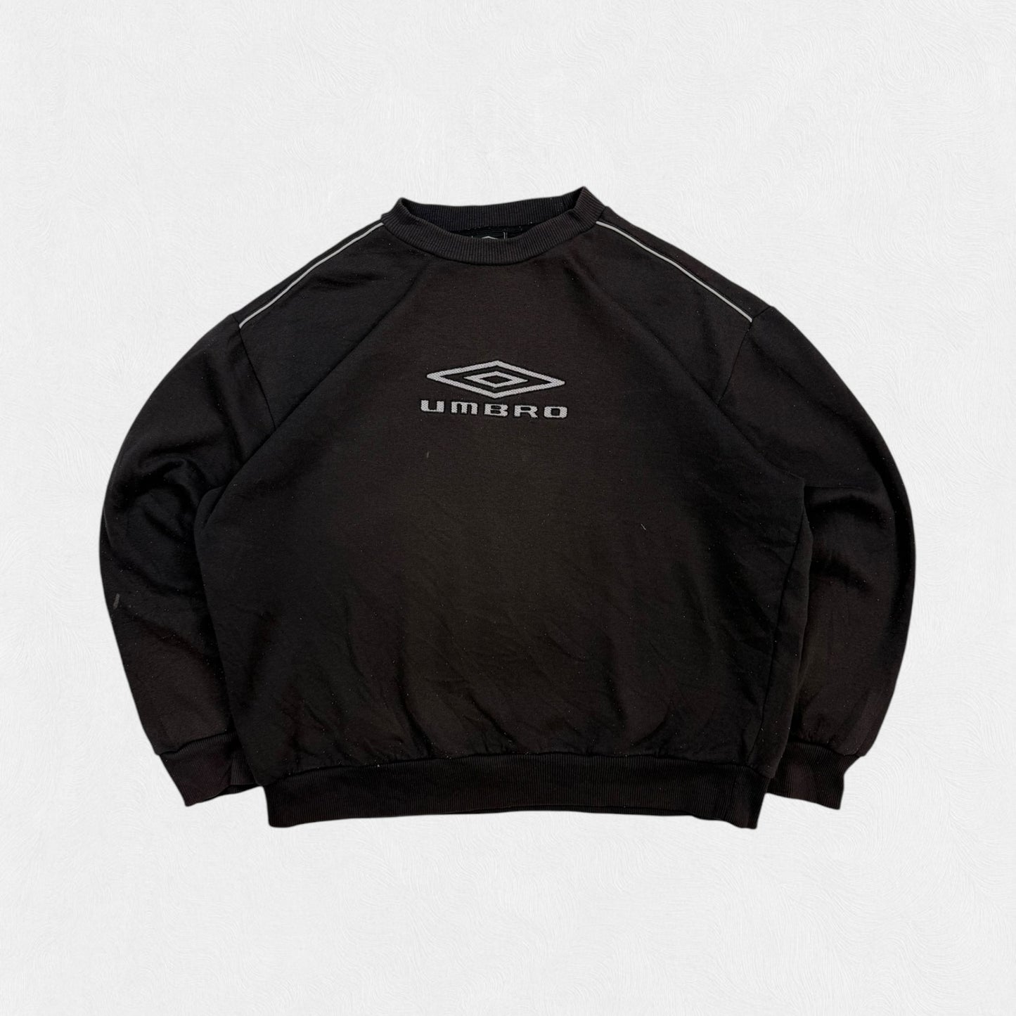 Vintage Umbro centre logo sweatshirt (XL)